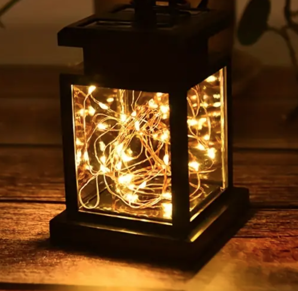 UB Felinar cu incarcare solara lumina calda si instalatie ecorativa interioara